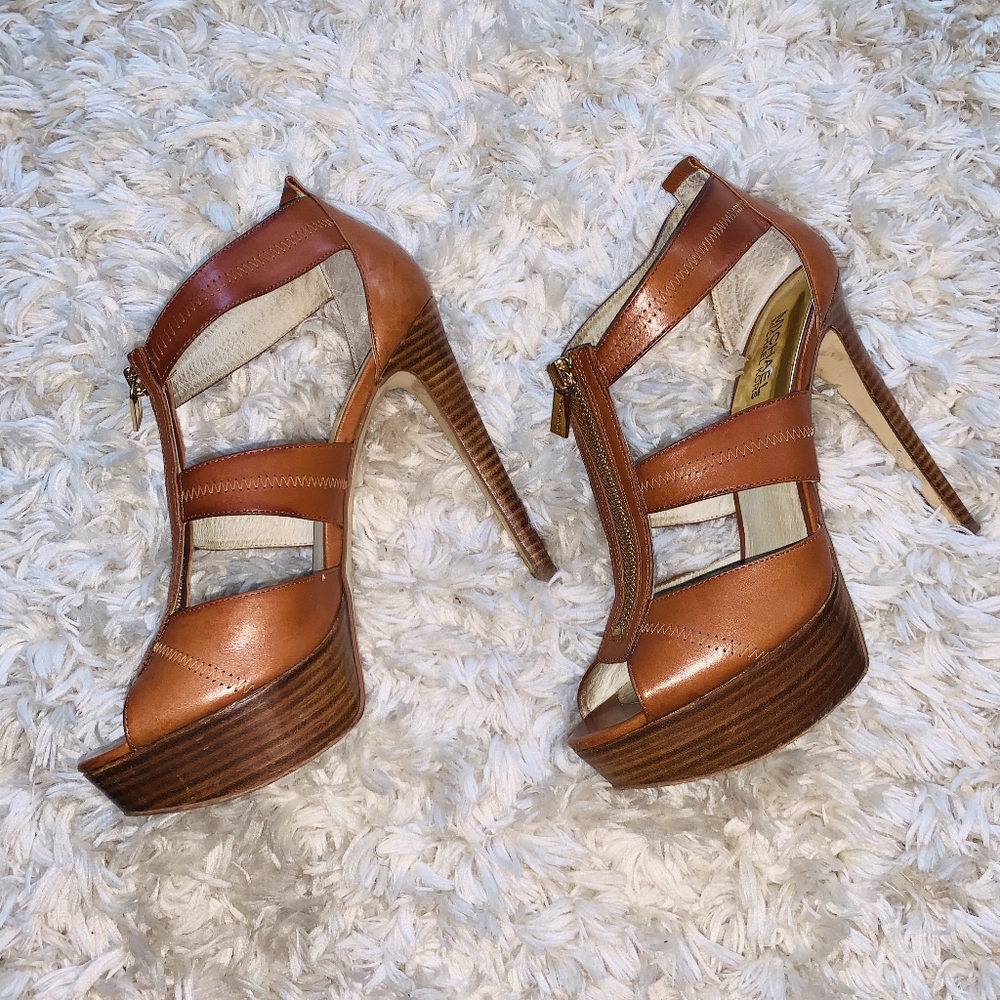 Pretti Camel Heels